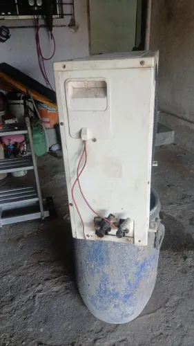 Condensador