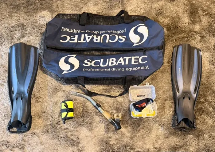 Kit Mergulho Scubatec Completo c/ Nadadeiras Viper e Bolsa