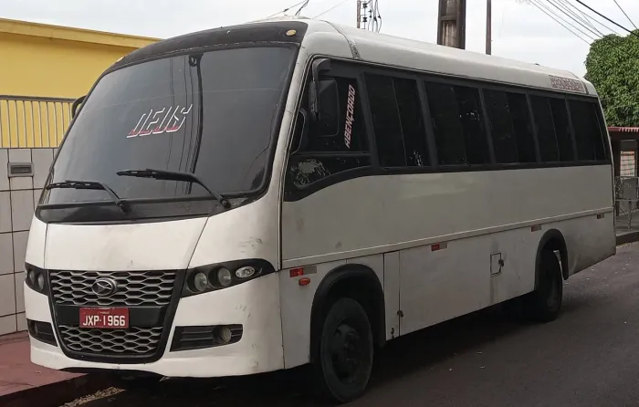 Micro ônibus 100 Mil