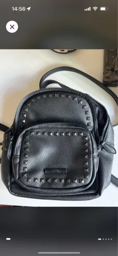 Mochila Santa lolla preta com tachas