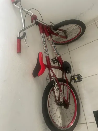 Vende se bicicleta