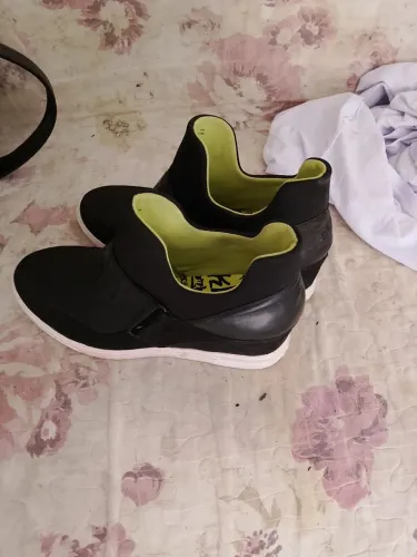 Vendo Botinha Não Entrego Mais Depende Do Bairro For Perto Entrego