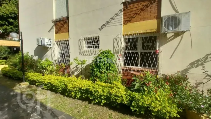 Apartamento à venda Rua Roque Calage, Passo da Areia - Porto Alegre