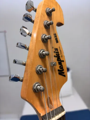 Guitarra Tagima Memphis M32 + case premium + straplock