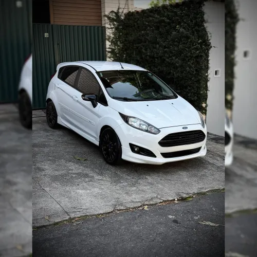 Ford Fiesta Sport 1.6 16V Flex Mec. 2016