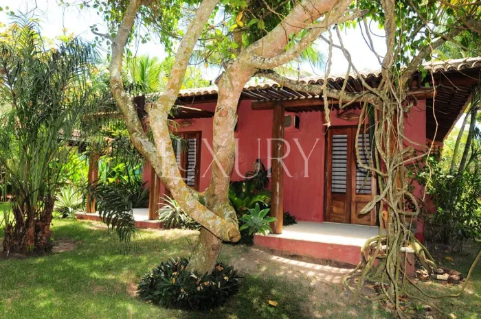 Casa com 68.0 m², à venda no bairro Praia dos 3 Coqueiros.