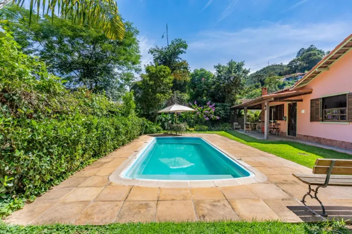 Casa com 3 quartos em Itaipava, Petrópolis