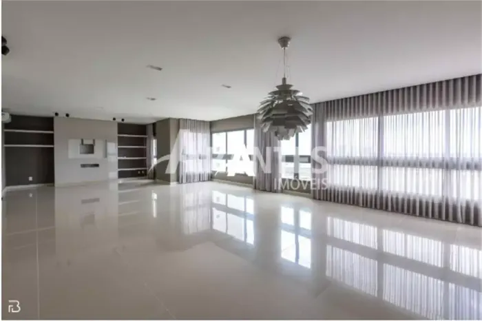 Apartamento com 270m², 3 quartos e hall privativo, à venda no Jardim Karaíba