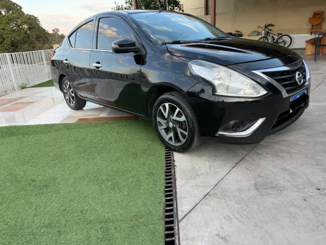 Nissan Versa SL 1.6 16V Flexstart 4P Mec. 2017