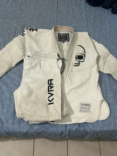 KIMONO KVRA BRANCO TAM. A0