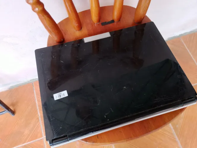 Notebook positivo para peças