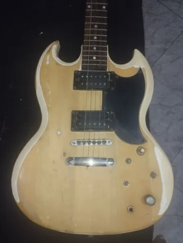 guitarra SHELTER SG