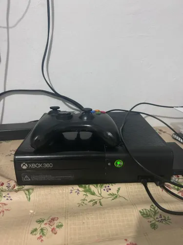Xbox 360 super slim desbloqueado