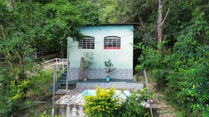 Sítio na Divisa de Ravena/Santa Luzia (25 km de BH) - Com Piscina, Fogão a Lenha e Amplo T