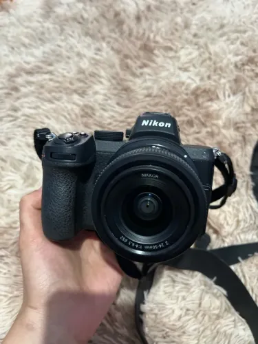 Nikon Z-5 + kit completo