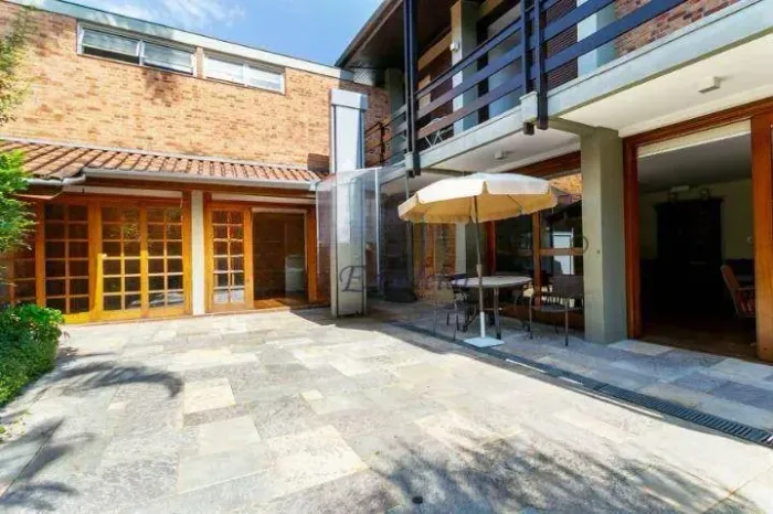 Casa com 4 dormitórios à venda, 345 m² por R$ 4.500.000,00 - Alto de Pinheiros - São Paulo