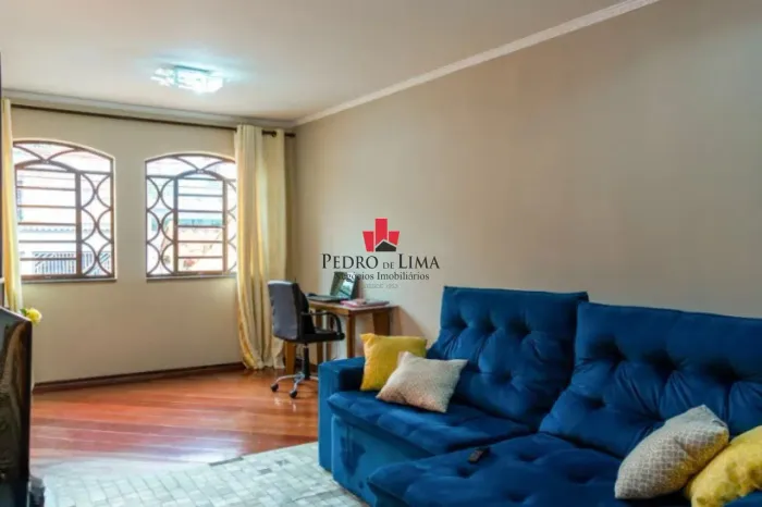 Casa na Vila Formosa com 4 quartos (1 suíte), quintal com churrasqueira e 3 vagas de garag