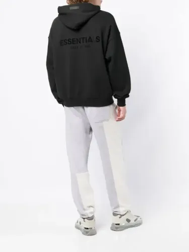 MOLETOM ESSENTIALS PRETO