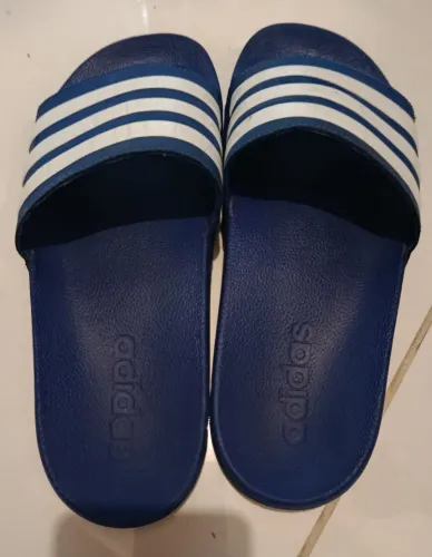 CHINELO ADIDAS ORIGINAL N. 36/37