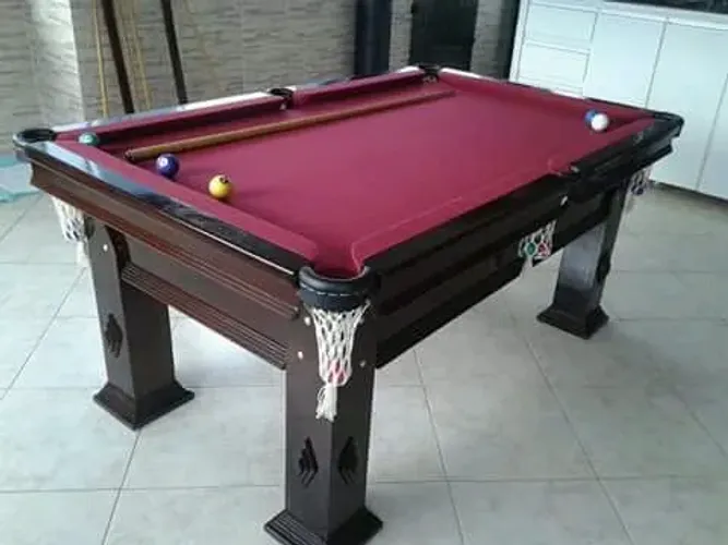 Mesa sinuca em madeira maciça