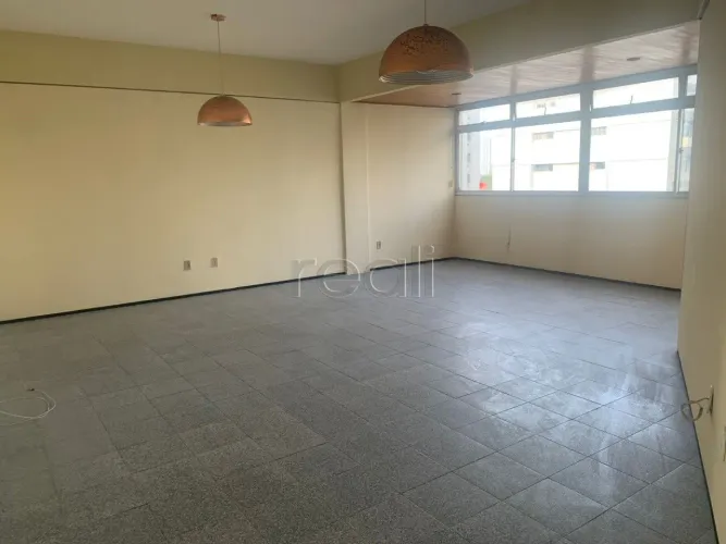 Edifício Farroupilha | Dionísio Torres | 140m² | 04 Quartos | 01 Vaga