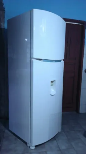 Super Geladeira Consul Duplex 480Lts Gelando muito bem nenhuma ferrugem, R$1.450,00 urg