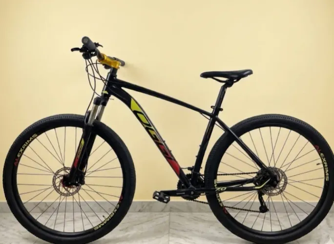 Bicicleta Mountain Bike Oggi Big Wheel 7.0 - Aro 29