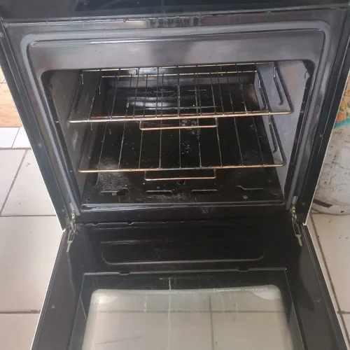 Fogão em ótimo estado de conservação 4 bocas