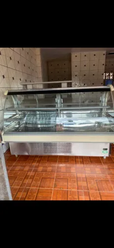 Vende-se Balcão frio e expositor 