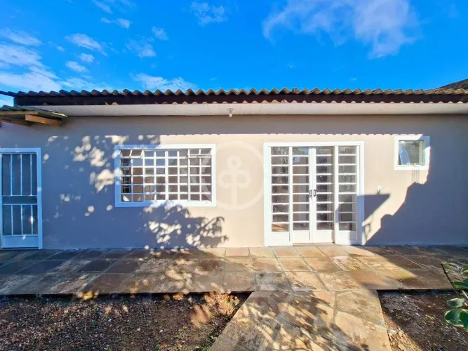 Casa para locação no bairro Brasília!