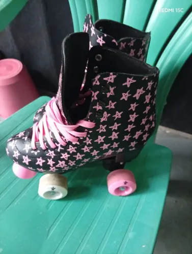 Patins 4rodas Novo