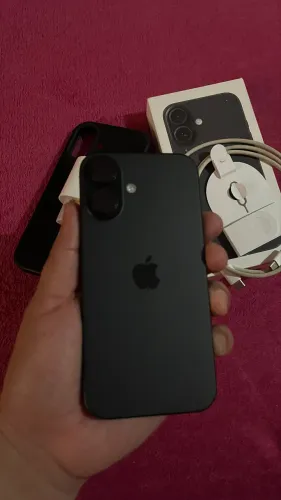 iPhone 16 , 128 gigas bem novinho Completo