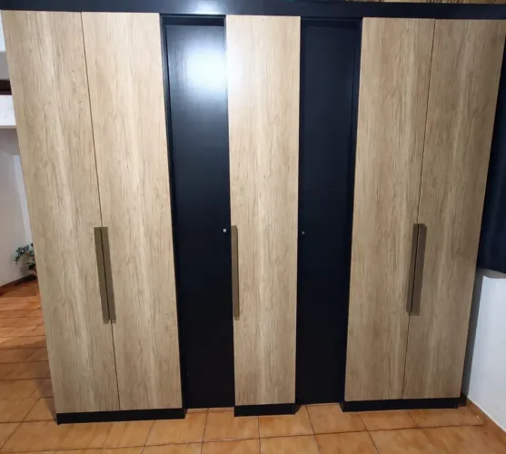 Guarda Roupas Grande 7 Portas