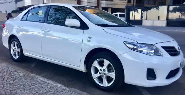 Toyota Corolla GLI 1.8 Flex 16V Aut. 2014