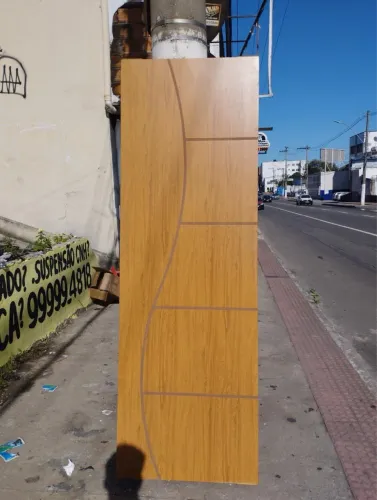 PORTA FRISADA JÁ ENCERADA - QUEIMA DE ESTOQUE