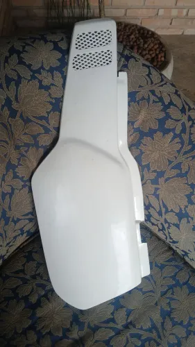 Lateral esquerda tenere 600