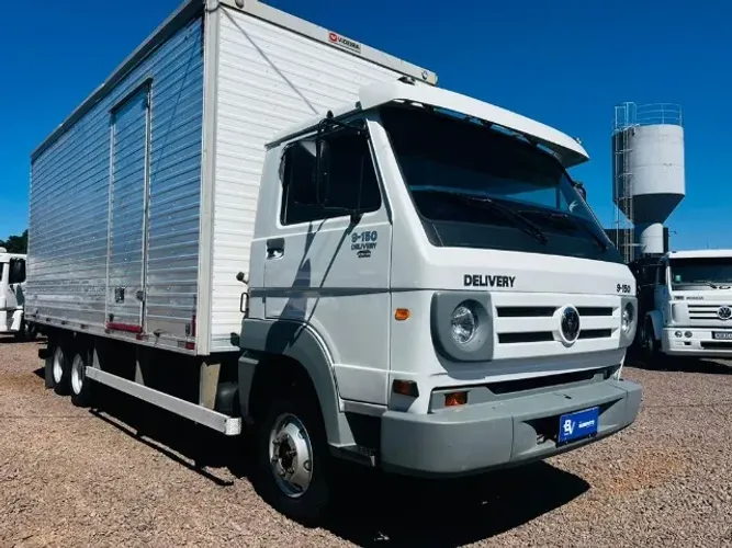 Vw 9150 6x2 bau furgao ano 11/12 R$ 240.000,00 av