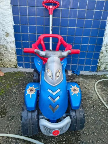 Quadriciclo infantil