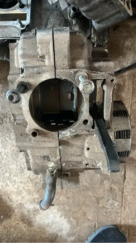 Bloco do motor nx 350 saahara 