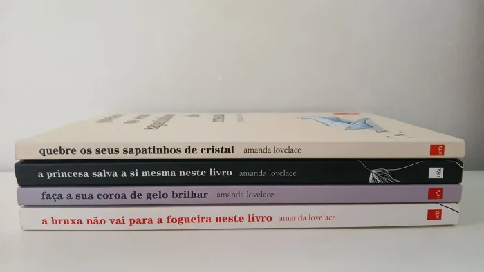 Coleção amanda lovelace
