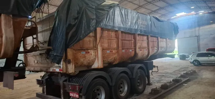 Caçamba LS 3 eixos