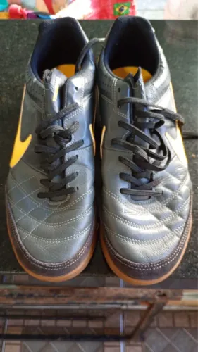 CHUTEIRA FUTSAL NIKE TIEMPO 38/39