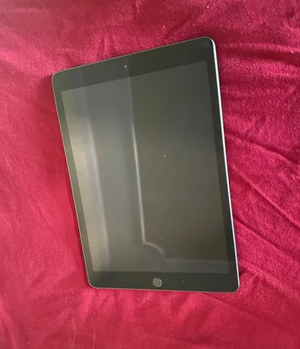 iPad 128gb / Space Gray / 8ª Geração / Único dono / Excelente estado