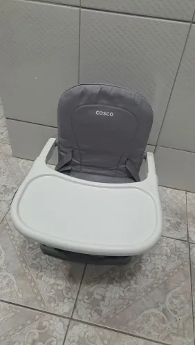 Cadeirinha de alimentação para bebê