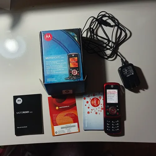 Celular funcionando Motorola antigo motorokr completo em perfeito estado