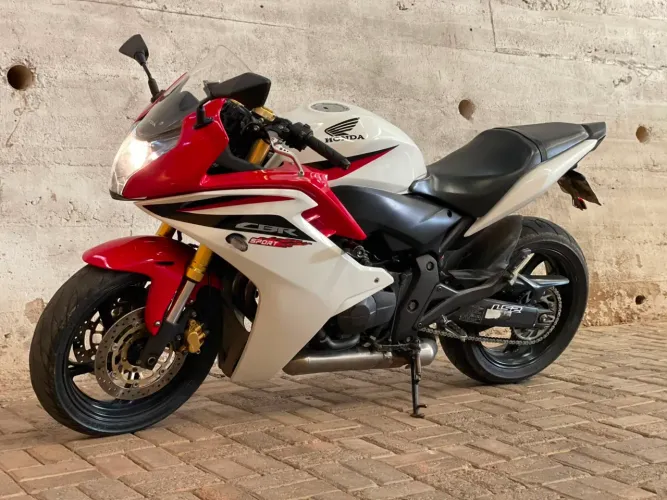 CB 600 F