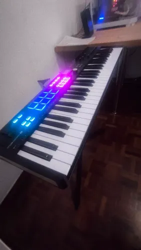 Teclado arturia 61 teclas mk3