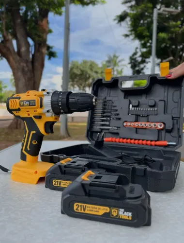 Furadeira e Parafusadeira Sem Fio 21V Black Tools (Novo)