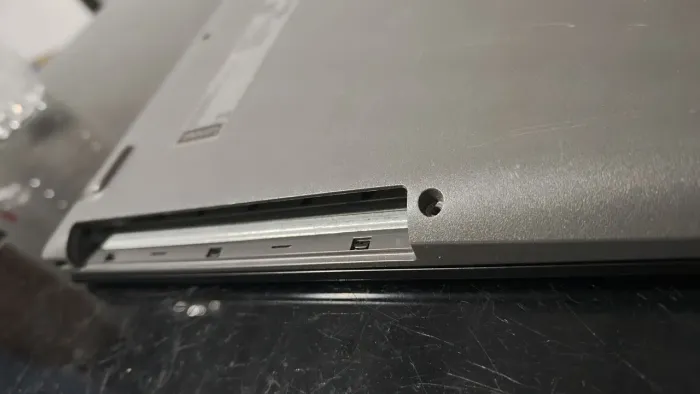 NOTEBOOK LENOVO FOM DEFEITO NA TELA.