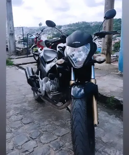 CB 300 /  7.500